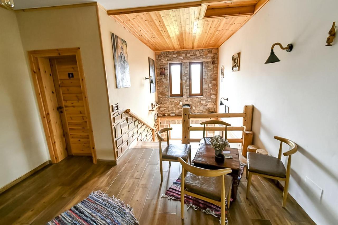 Bujtina Shkodrani Panzió Voskopoja Kültér fotó